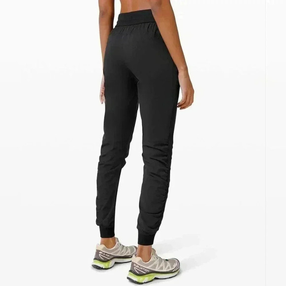 Lululemon Beyond the Studio Jogger - Picture 6 of 6